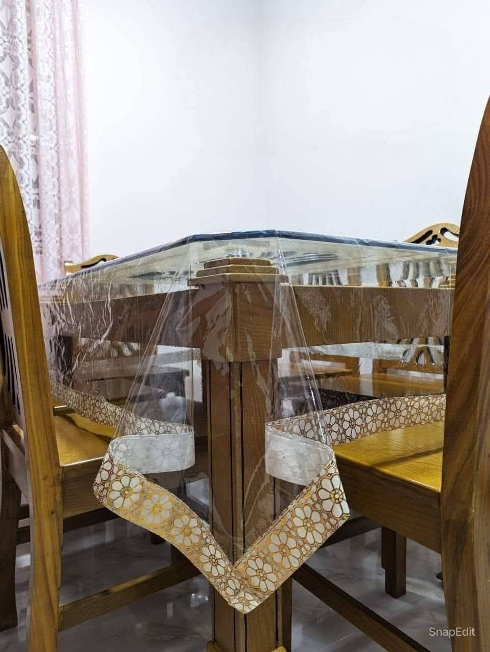 ৬ চেয়ারের জন্য প্রিমিয়াম স্বচ্ছ ডাইনিং টেবিল কভার – ওয়াটারপ্রুফ ও টেকসই