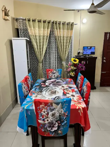 প্রিমিয়াম 3D ডাইনিং টেবিল সেট